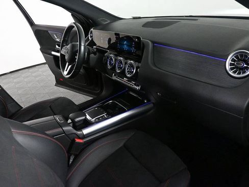 Certified 2023 Mercedes-Benz GLA 250 4MATIC image 24