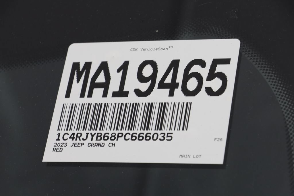 Used 2023 Jeep Grand Cherokee 4WD 4xe image 28