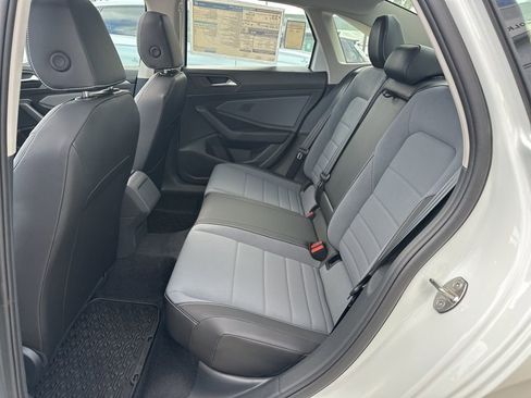 New 2025 Volkswagen Jetta SE image 27