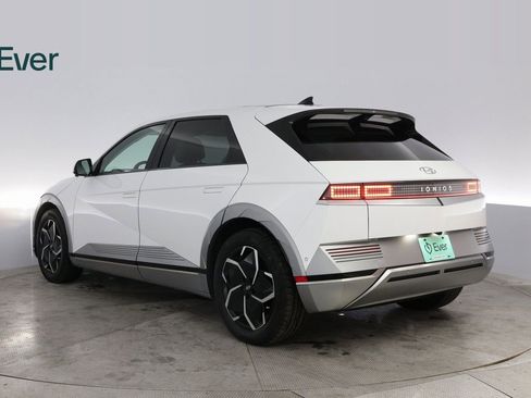 Used 2024 Hyundai Ioniq 5 Limited image 14