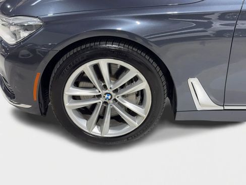 Used 2017 BMW 750i xDrive image 33