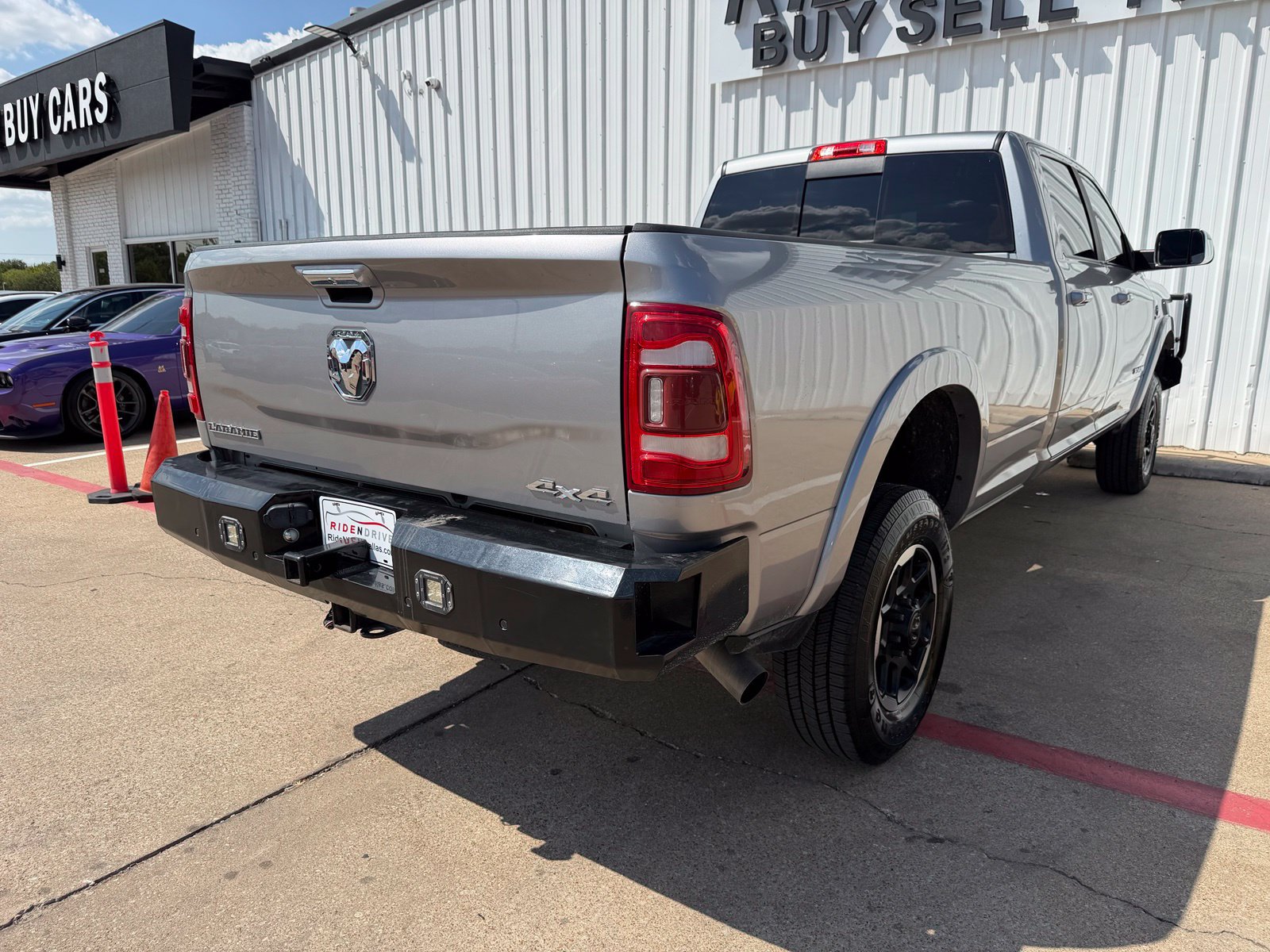 Used 2021 RAM 3500 Laramie AWD/4WD image 7