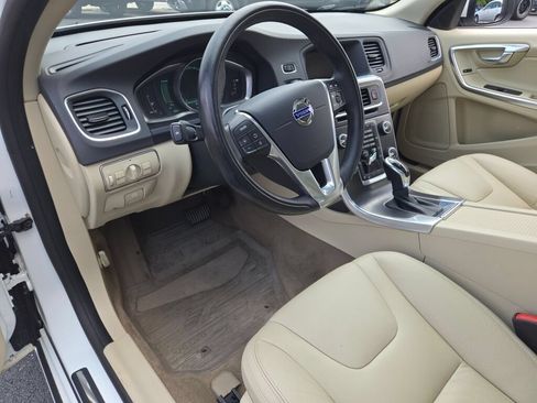 Used 2014 Volvo S60 T5 FWD image 24