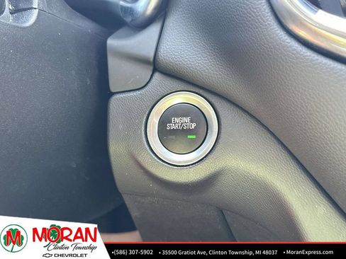 Certified 2022 Chevrolet Equinox LT FWD image 28
