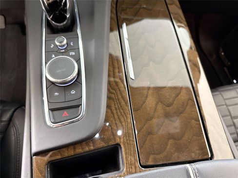 Used 2023 Cadillac Escalade Sport Platinum AWD/4WD image 19