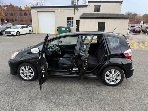 Used 2011 Honda Fit Sport image 9