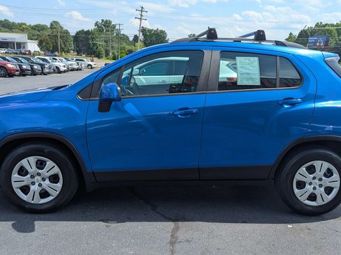 Used 2016 Chevrolet Trax LS FWD image 4