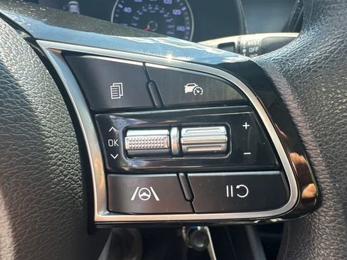 Used 2023 Kia Forte LXS w/ LXS Technology Package image 30