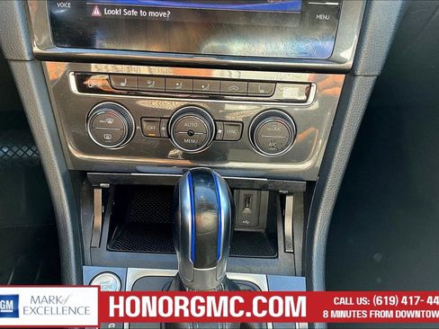 Used 2019 Volkswagen e-Golf SE w/ Driver Assistance Package FWD image 15