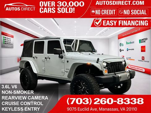 Used 2017 Jeep Wrangler Unlimited Sahara w/ Connectivity Group AWD/4WD image 1
