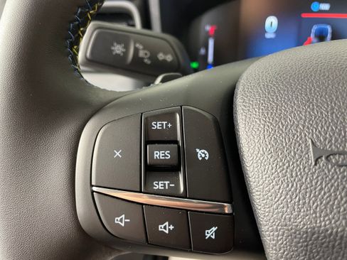 New 2025 Ford Maverick Lobo image 10