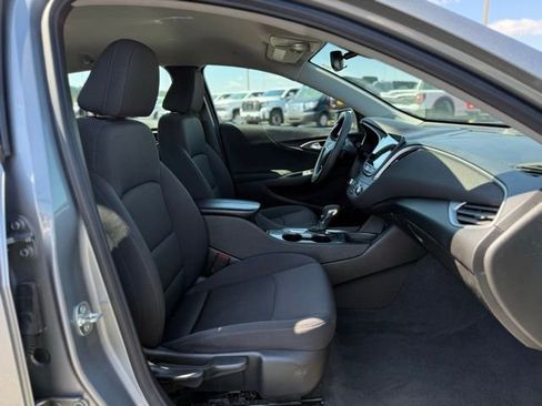 Used 2024 Chevrolet Malibu LT FWD image 15