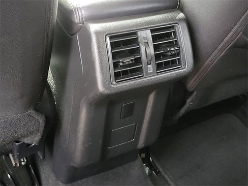 Used 2020 Mitsubishi Outlander ES image 14