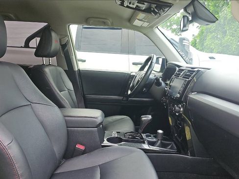 Used 2023 Toyota 4Runner TRD Off-Road Premium AWD/4WD image 7