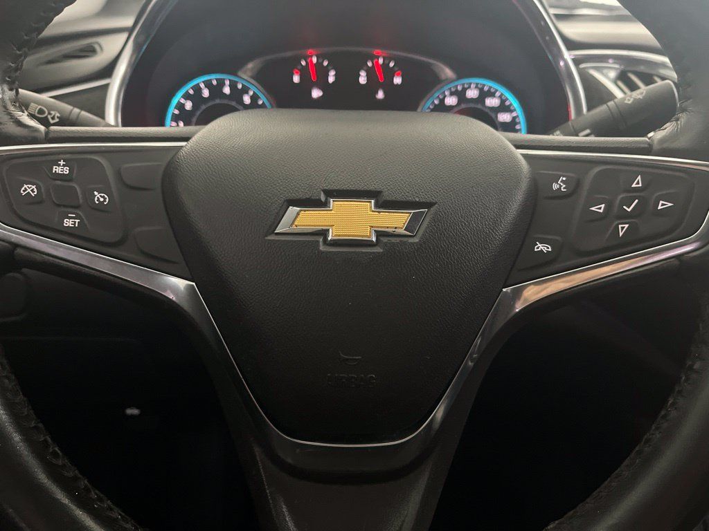 Used 2018 Chevrolet Malibu LT FWD image 60