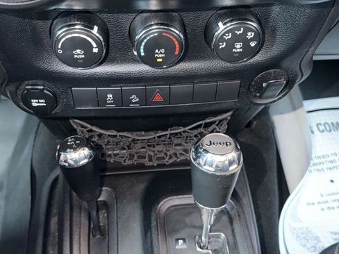 Used 2014 Jeep Wrangler Unlimited Sport w/ Connectivity Group AWD/4WD image 16
