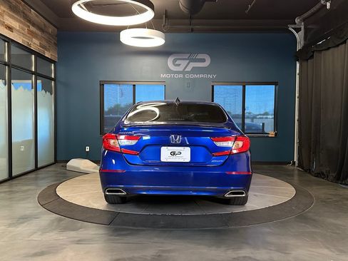 Used 2022 Honda Accord Sport image 4