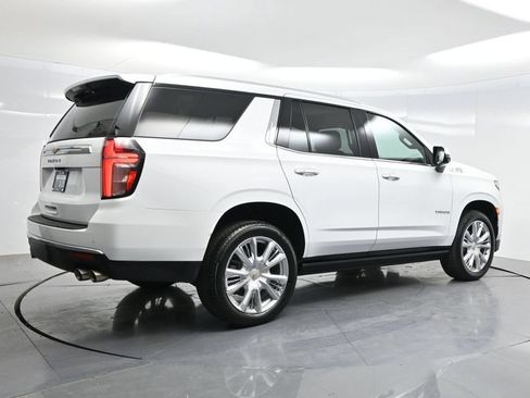 Used 2022 Chevrolet Tahoe High Country w/ Premium Package 2 AWD/4WD image 47