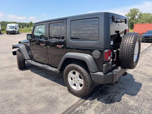 Used 2015 Jeep Wrangler Unlimited Sport w/ Quick Order Package 24S AWD/4WD image 4