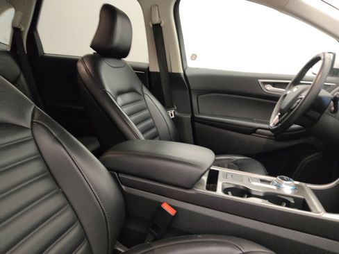 Used 2024 Ford Edge SEL image 21