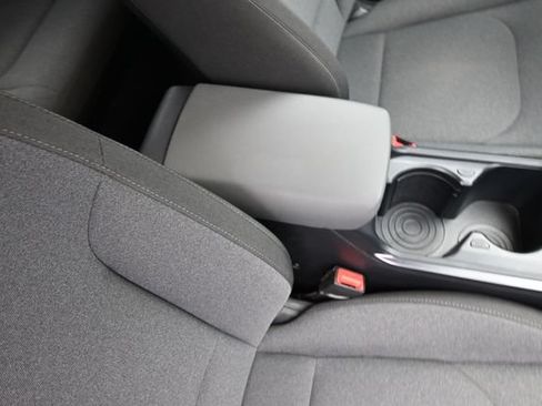 Used 2025 Kia K4 FWD image 34
