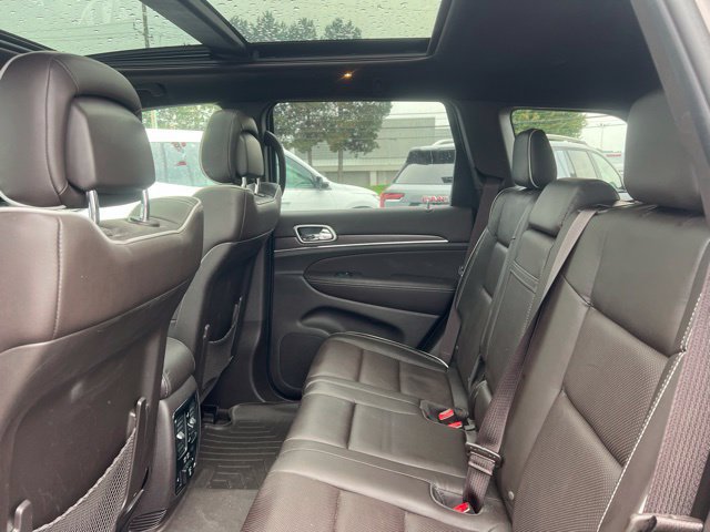 Used 2018 Jeep Grand Cherokee Overland AWD/4WD image 18