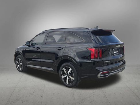 Certified 2023 Kia Sorento EX w/ Panoramic Sunroof Package image 4