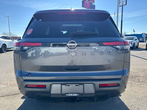 New 2026 Nissan Pathfinder Platinum image 5