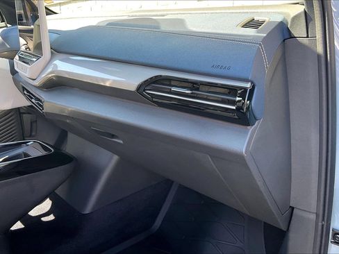 Used 2023 Volkswagen ID.4 Pro S image 14