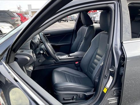 Used 2023 Lexus IS 350 F Sport image 8