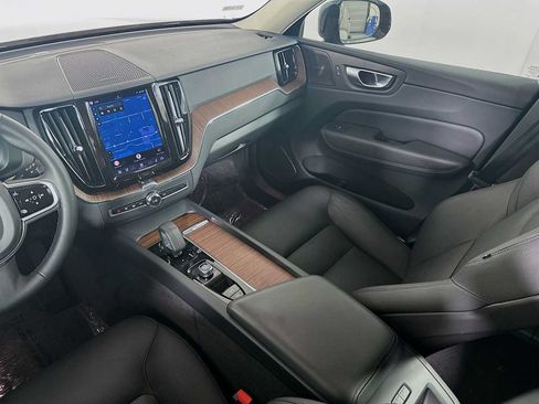 Used 2023 Volvo XC60 B5 Plus w/ Climate Package AWD/4WD image 22