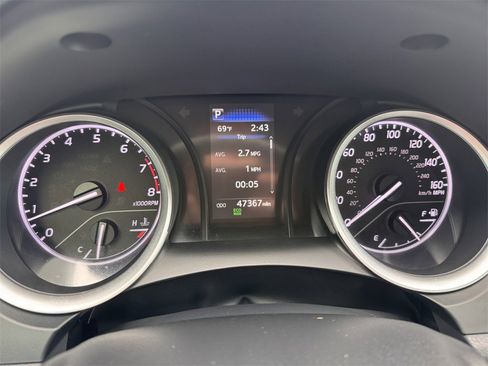 Used 2022 Toyota Camry LE image 17