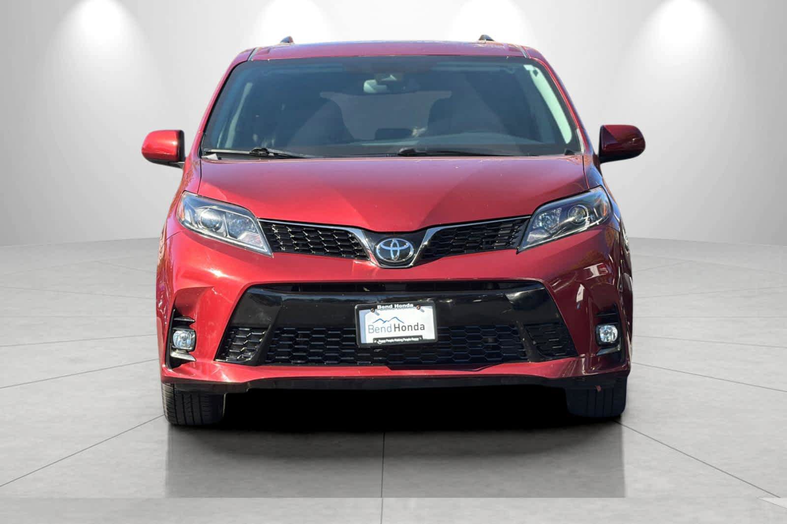Used 2020 Toyota Sienna SE Premium AWD/4WD image 10