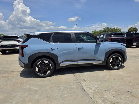 New 2027 Kia Seltos EX FWD image 9