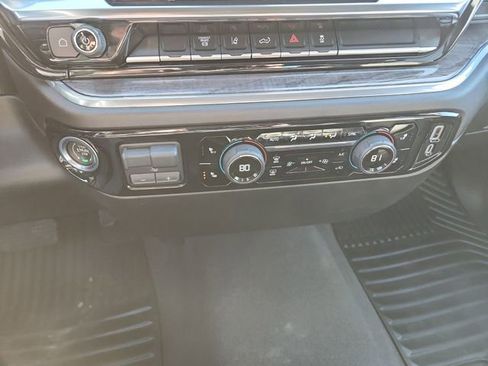 Certified 2024 Chevrolet Silverado 3500 LTZ image 17