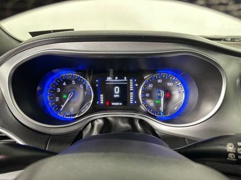 Certified 2018 Chrysler Pacifica Touring-L w/ Premium Audio Group FWD image 23