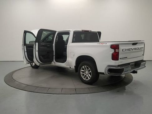 Used 2024 Chevrolet Silverado 1500 LT AWD/4WD image 14