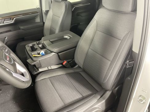 Used 2025 GMC Sierra 1500 SLE RWD image 19