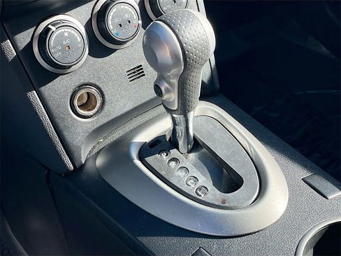 Used 2012 Nissan Rogue SV w/ Premium Pkg image 17