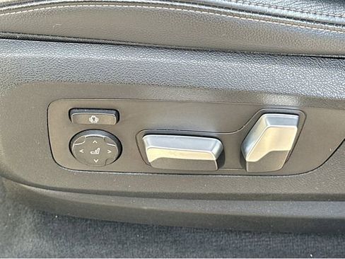 Used 2019 BMW X5 xDrive40i w/ Convenience Package image 35