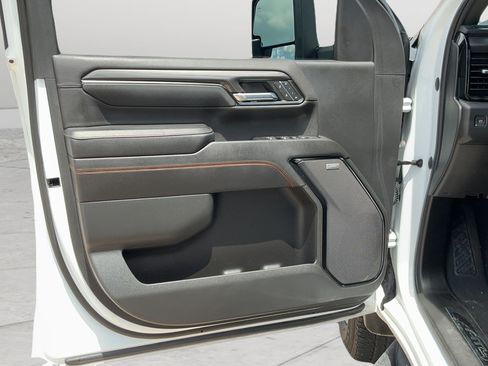 Used 2024 GMC Sierra 2500 AT4 w/ Max Trailering Package AWD/4WD image 15