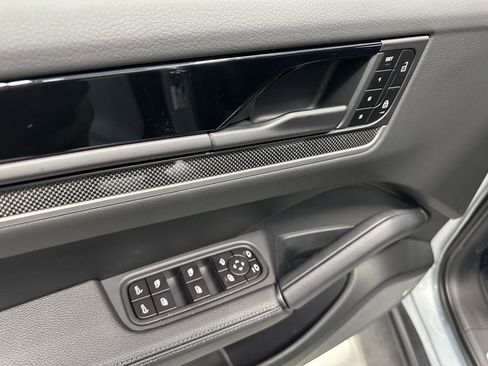 New 2026 Porsche Cayenne Coupe AWD/4WD image 16