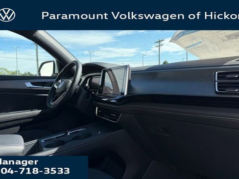 New 2026 Volkswagen Atlas Cross Sport SE AWD/4WD image 30