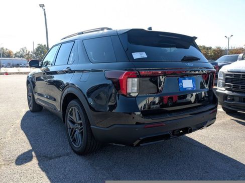 New 2026 Ford Explorer ST-Line w/ ST-Line Street Pack image 6