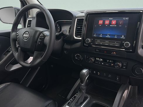 Used 2024 Nissan Frontier SL w/ Technology Package AWD/4WD image 31
