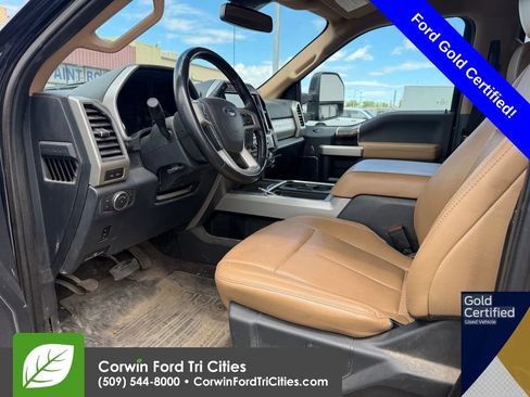 Used 2022 Ford F450 Lariat w/ Lariat Value Package AWD/4WD image 5