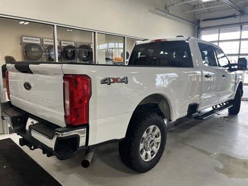 Used 2024 Ford F250 XLT image 6