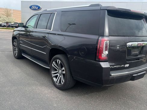 Used 2018 GMC Yukon XL Denali w/ Open Road Package AWD/4WD image 9
