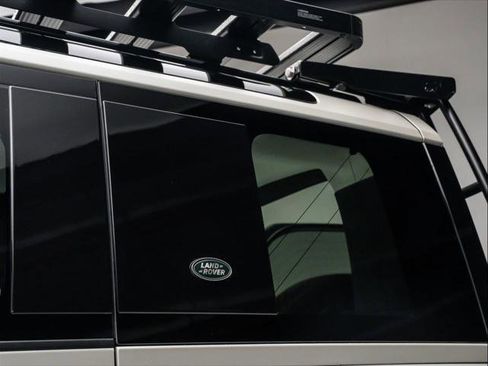 New 2024 Land Rover Defender 110 S image 37