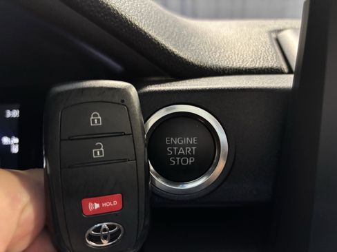 Certified 2025 Toyota 4Runner SR5 image 28